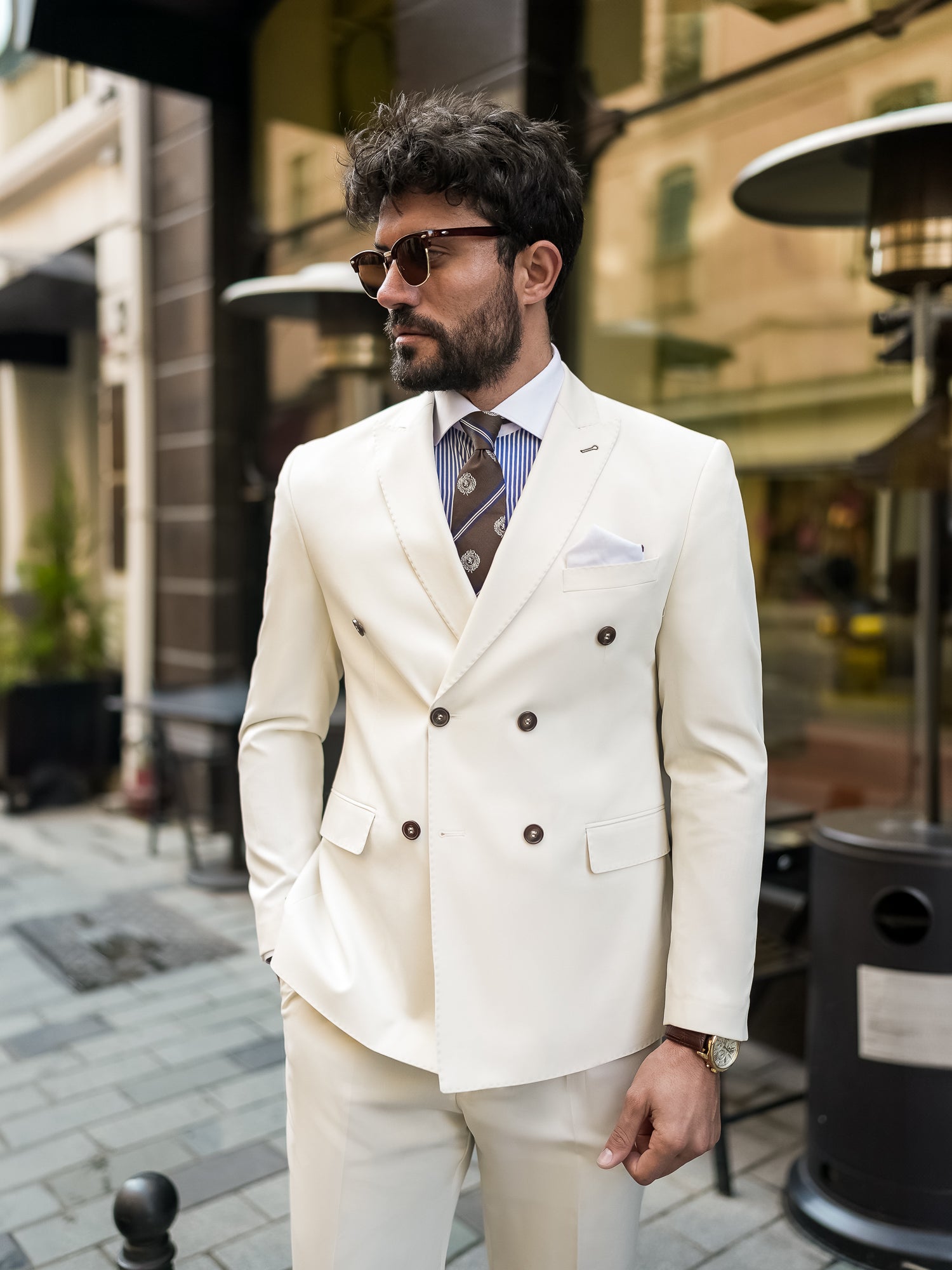 White Double Breasted Suit 2-Piece