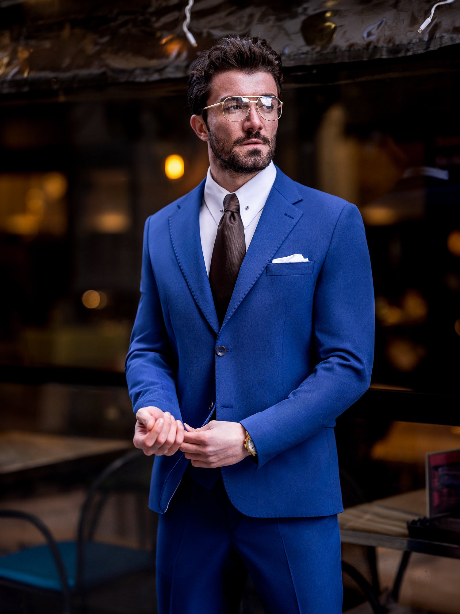VIOSSI navy slim-fit suit 3-piece full ensemble demonstrating italian suit styles elegance for light blue wedding suit
