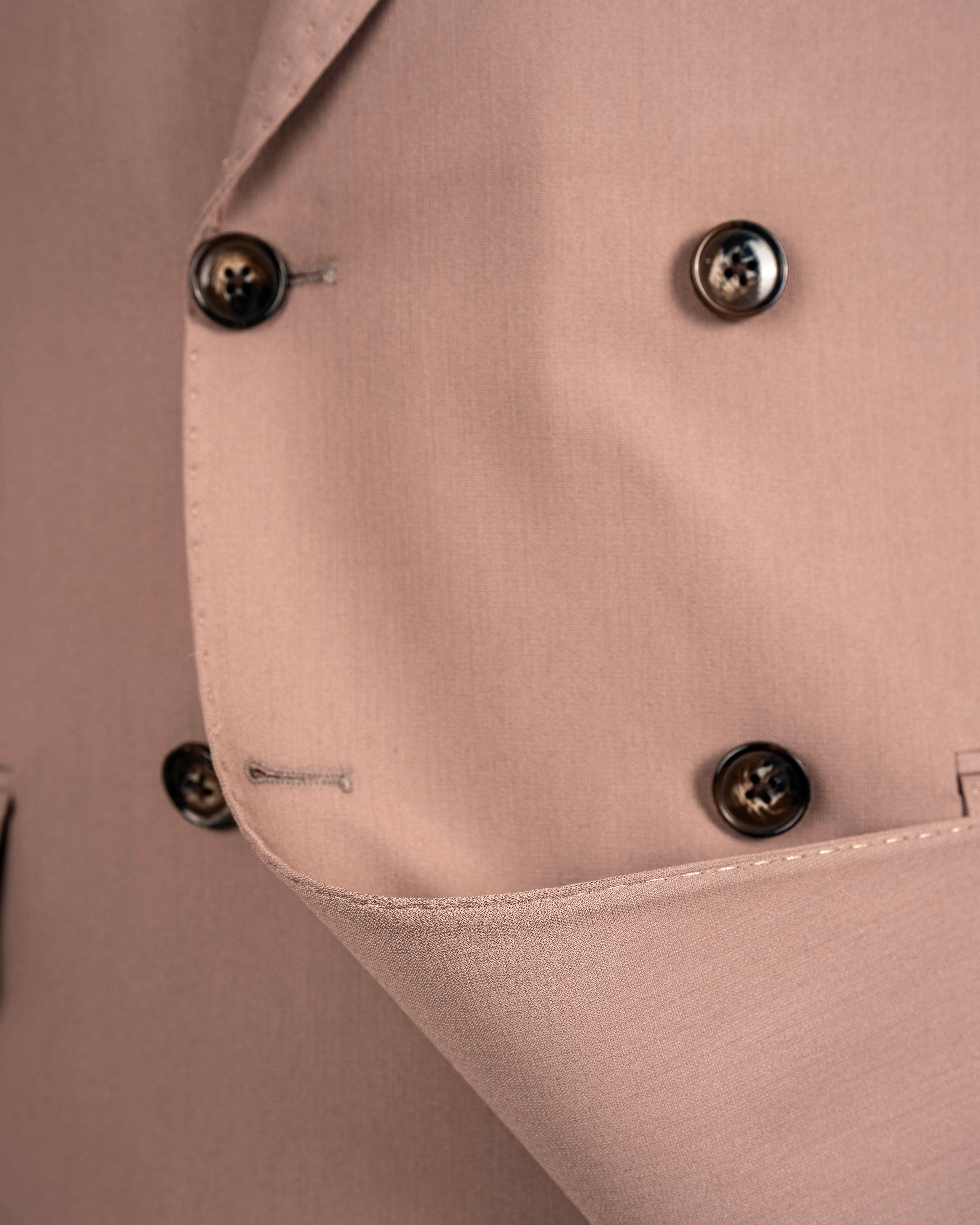 Camel double-breasted suit – close-up of buttons and lapel stitching detail