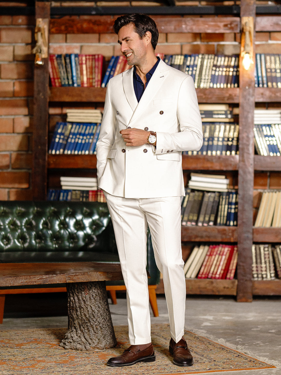 White Double Breasted Suit 2-Piece