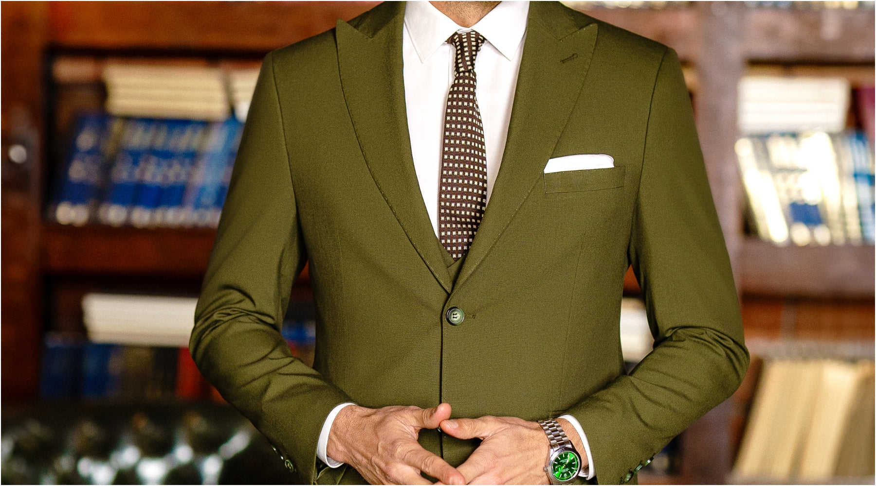 Khaki Suits – Style and Versatility in One Look