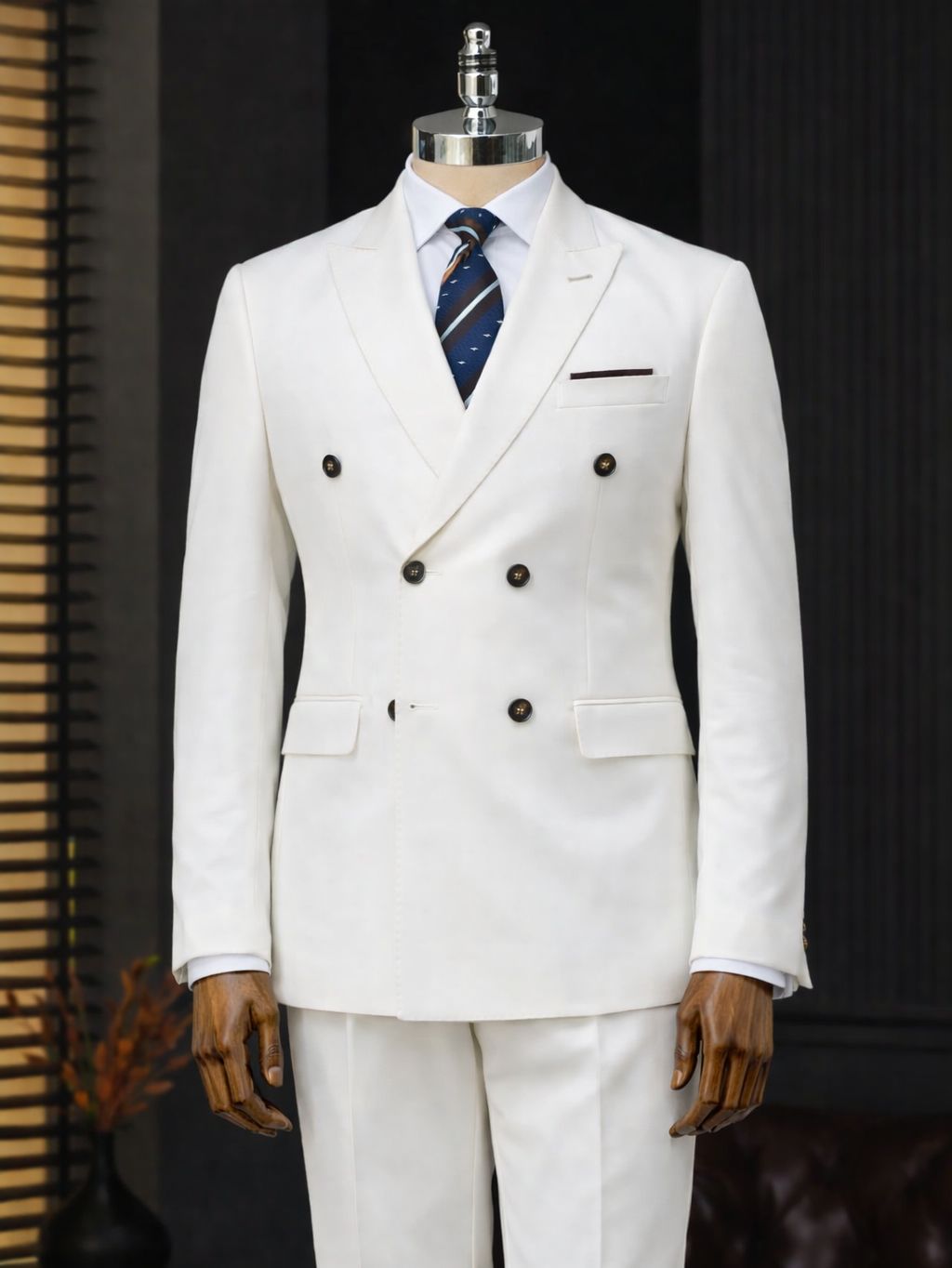 White Double Breasted Suit 2-Piece