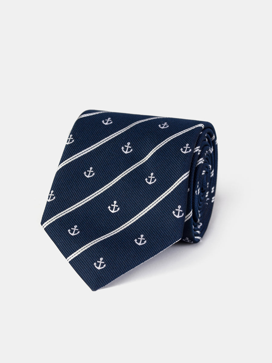 VIOSSI navy striped 9cm tie front view with diagonal pattern, ideal 9 cm tie for navy blue suit