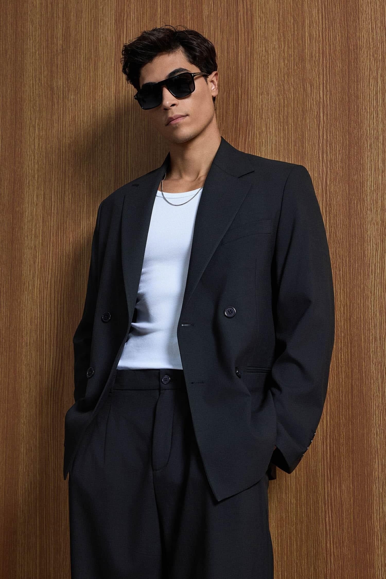 VIOSSI Black Double Breasted Oversized Suit 2-Piece front view - tuxedo double breasted italian suit styles menswear