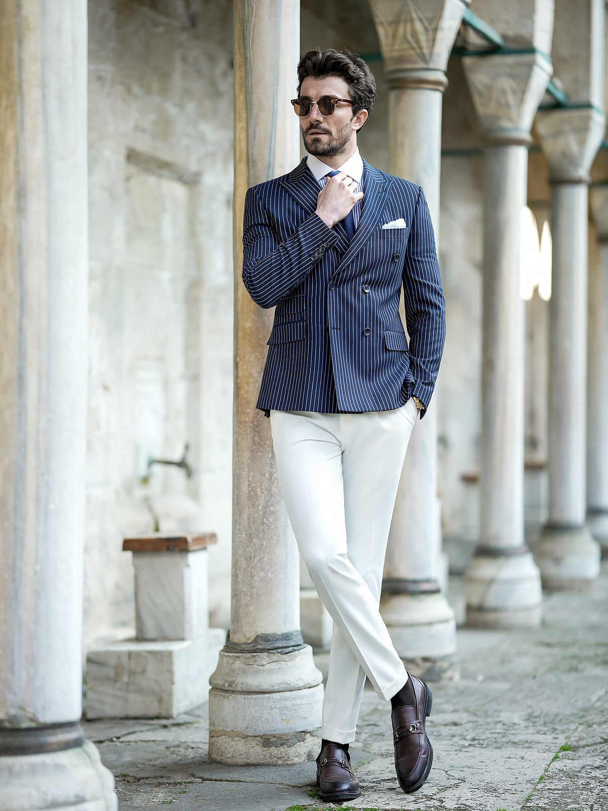 VIOSSI navy striped double breasted blazer interior lining detail - men double breasted blazer craftsmanship