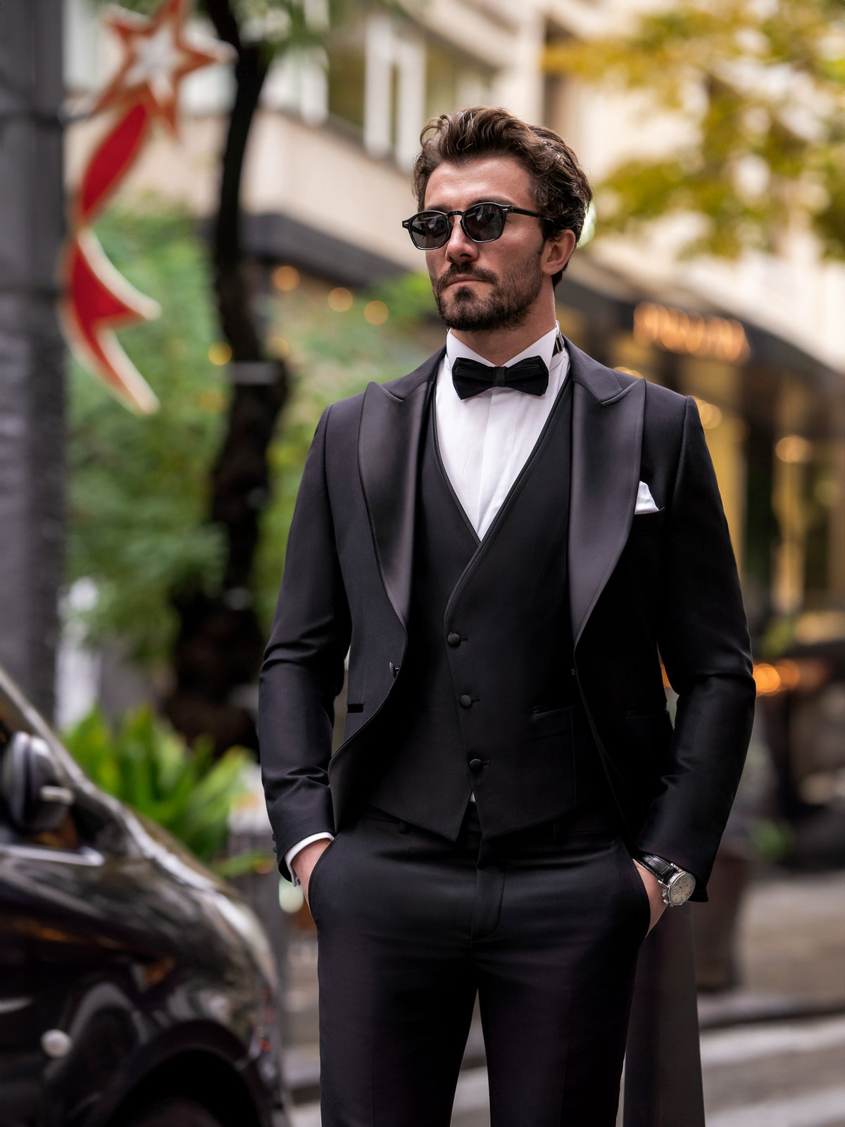 VIOSSI black slim-fit tuxedo double breasted 3-piece suit front view with jacket, vest and trousers