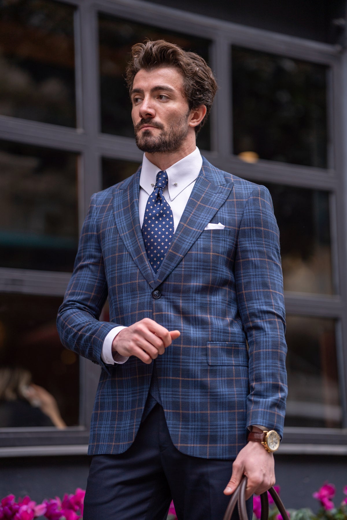 VIOSSI Navy Plaid Slim-Fit Suit 3-Piece fabric texture close-up showing Italian suit styles material quality