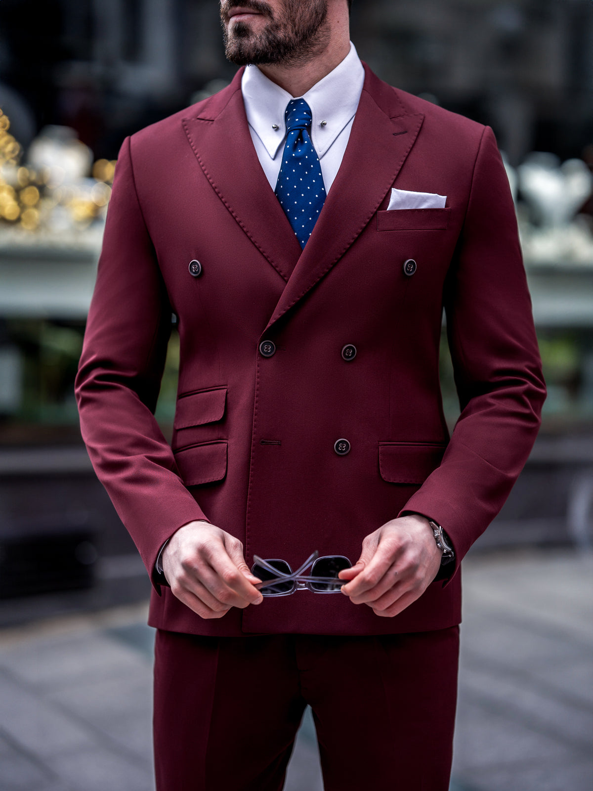 VIOSSI bordeaux double breasted suit 2-piece close-up fabric texture showing Italian suit styles quality