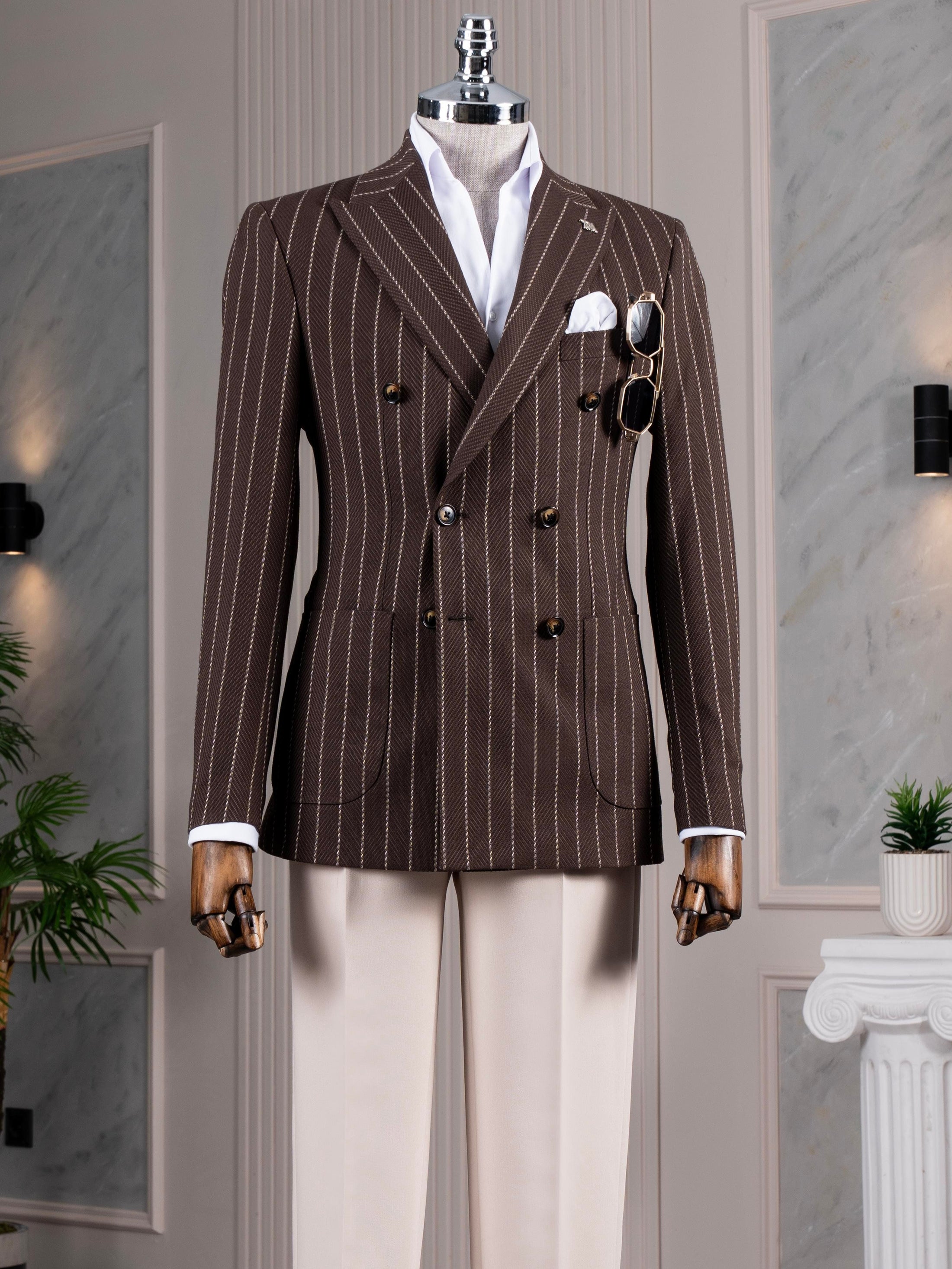 BROWN BLAZER WITH DETAIL STICHED