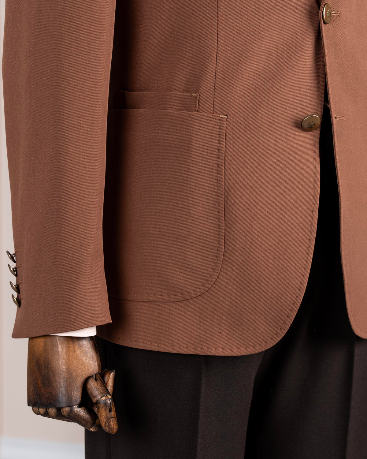 VIOSSI brown single breasted blazer front view - men double breasted blazer style menswear jacket