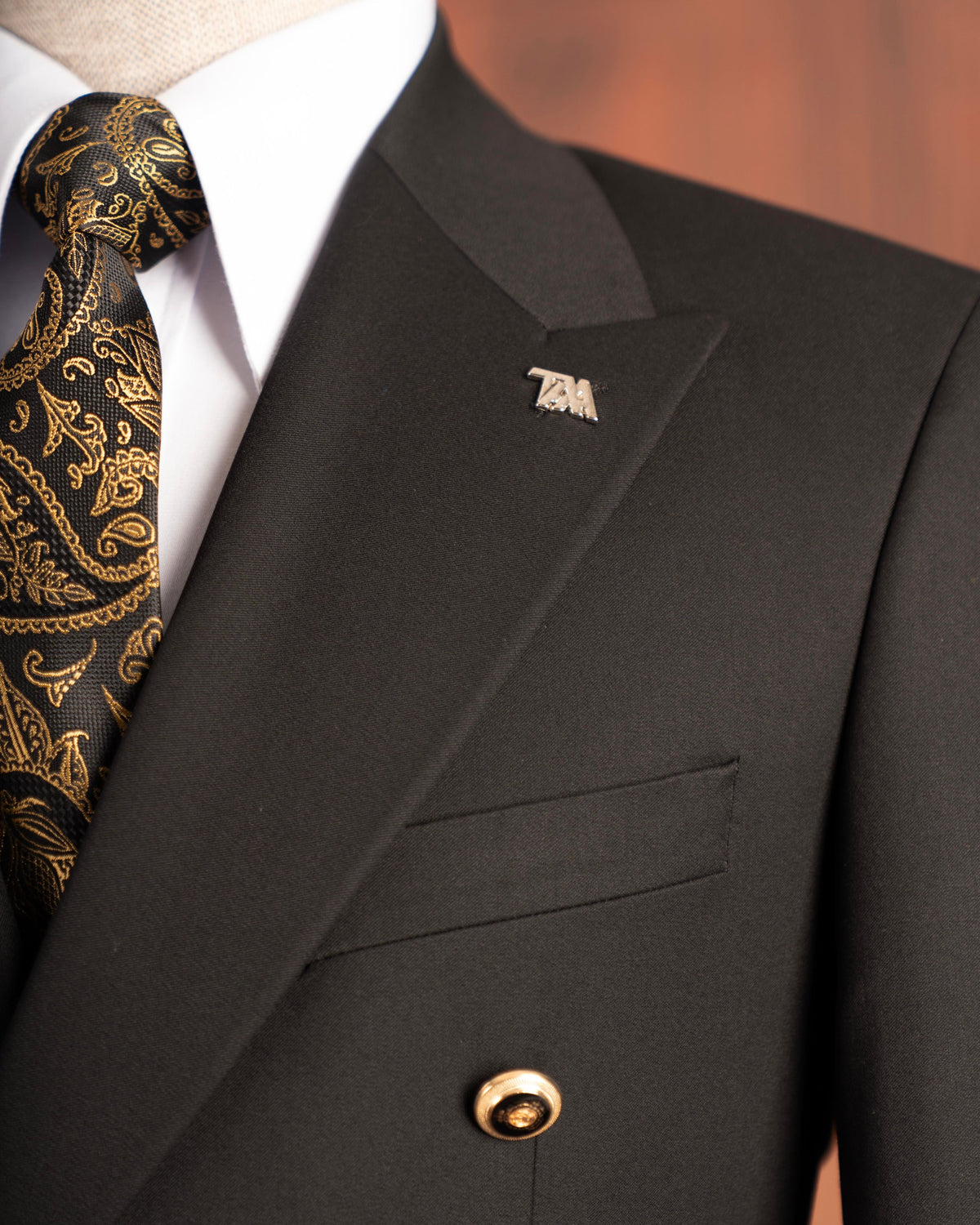 VIOSSI black tuxedo double breasted suit 2-piece front view showing formal menswear with peak lapels and tailored fit