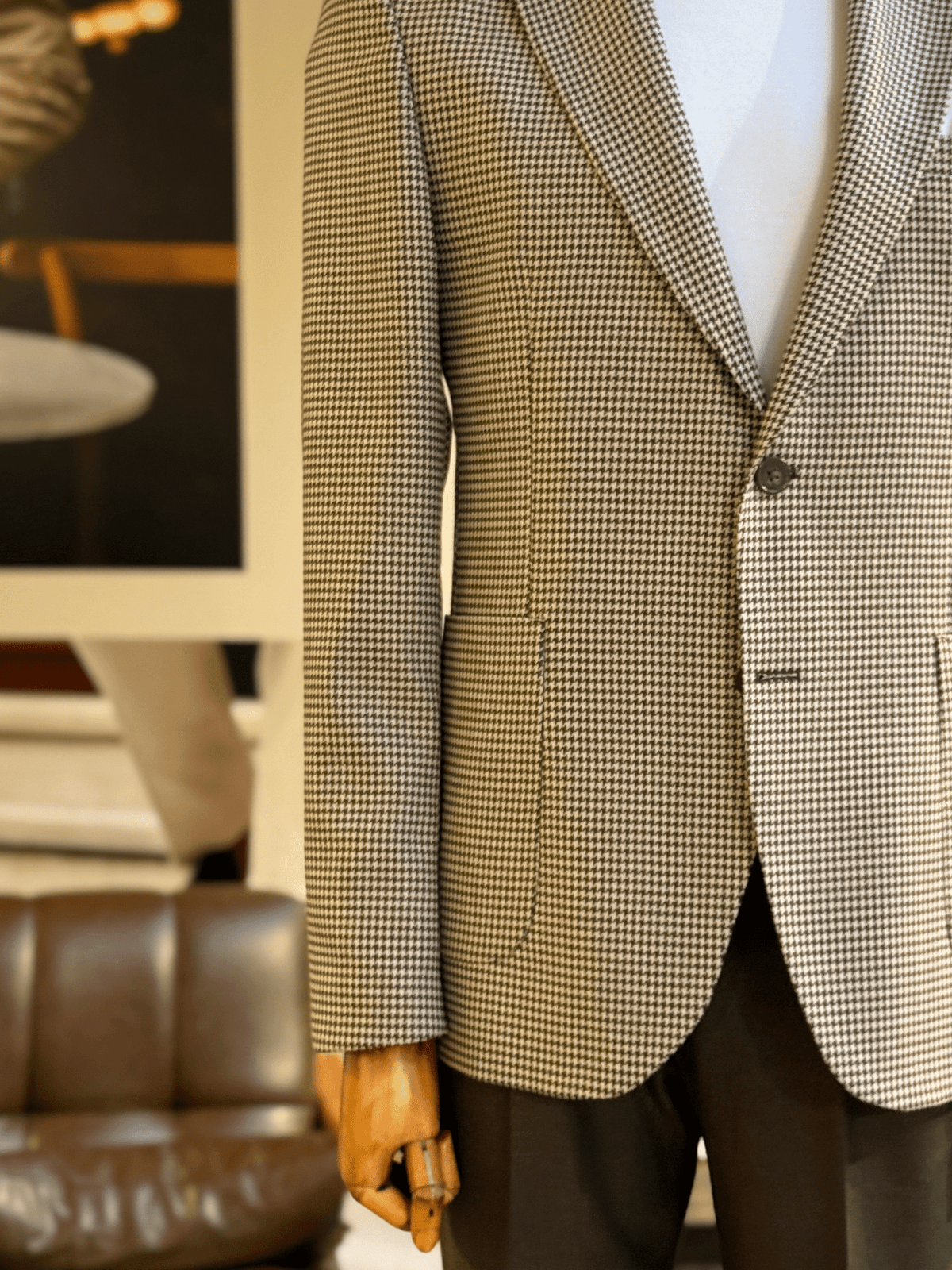 VIOSSI brown houndstooth single breasted blazer front view - men double breasted blazer style menswear jacket