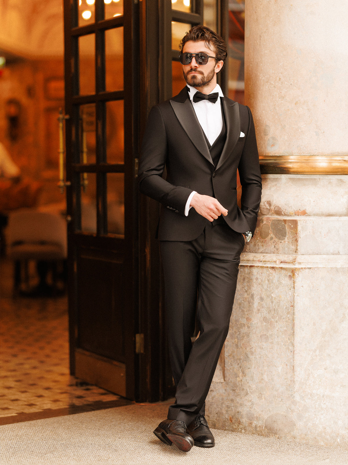 VIOSSI black double breasted tuxedo 3-piece suit jacket detail showing button closure